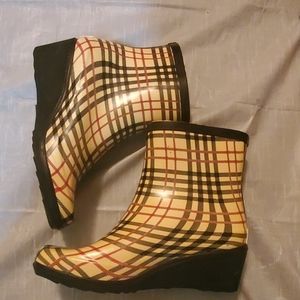 forever young wedge rain boots